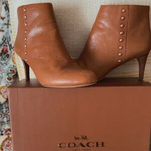 Coach booties in a beautiful tan colour, size 7